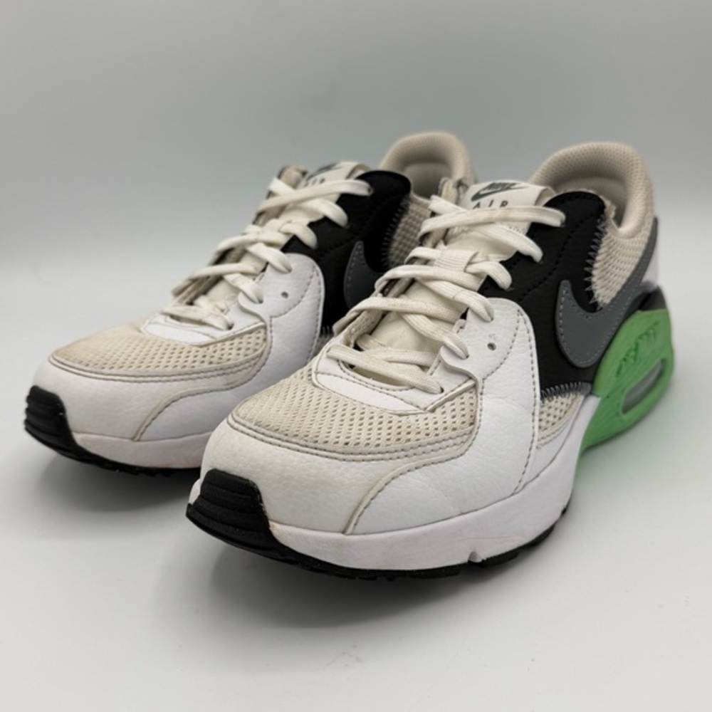 Nike Air Max Excee Womens Size 6 White Casual Shoes Sneakers DM8346-100